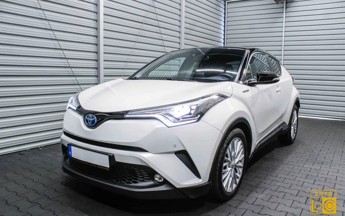 Toyota C-HR cena 89888 przebieg: 68000, rok produkcji 2017 z Malbork małe 631